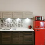 Little Big Red - Modern * Krakau