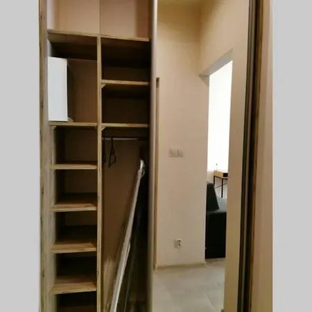 아파트 Little Big Red - Modern 크라쿠프