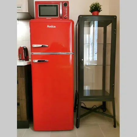 Little Big Red - Modern 크라쿠프