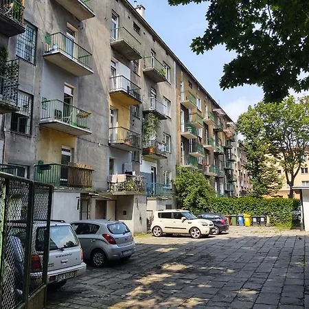 Little Big Red - Modern 크라쿠프