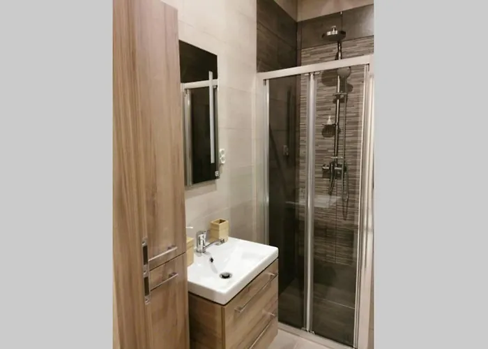 Little Big Red - Modern Cracovie