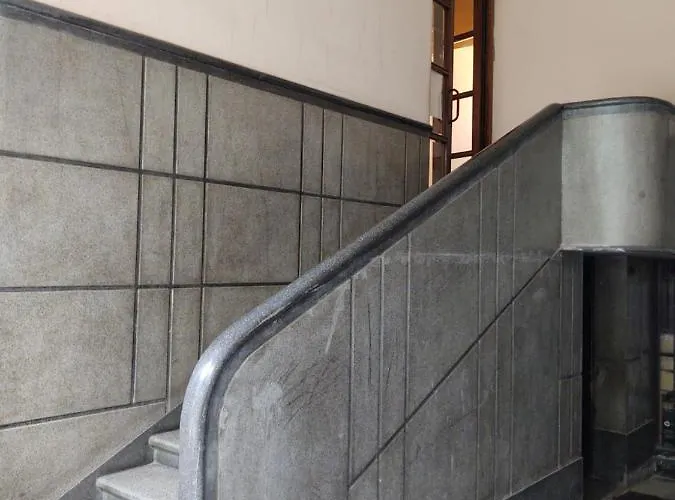 Little Big Red - Modern *