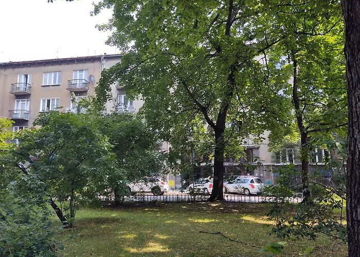 Little Big Red - Modern *